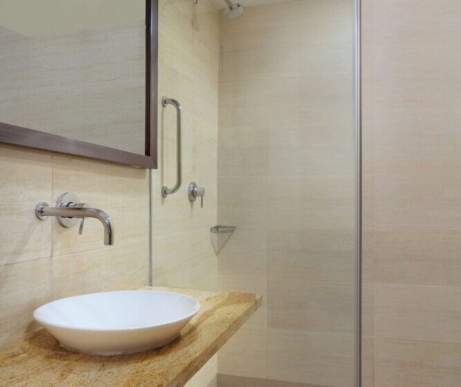 فندق Four Points By Sheraton New Delhi, Airport Highway