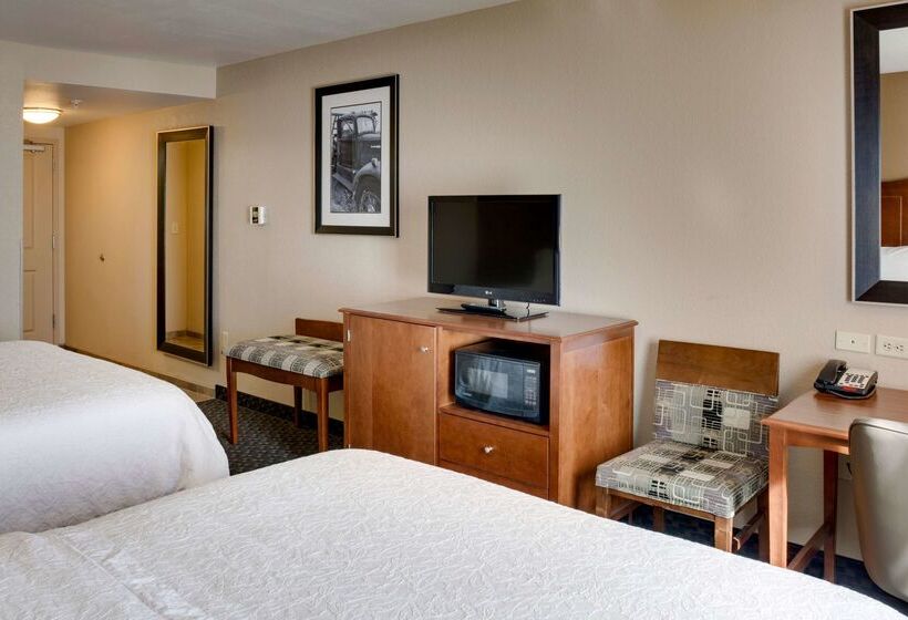 בית מלון כפרי Hampton Inn Chickasha