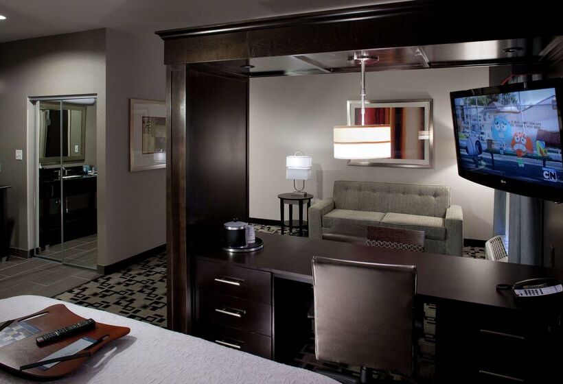 ホテル Hampton Inn & Suites Marksville