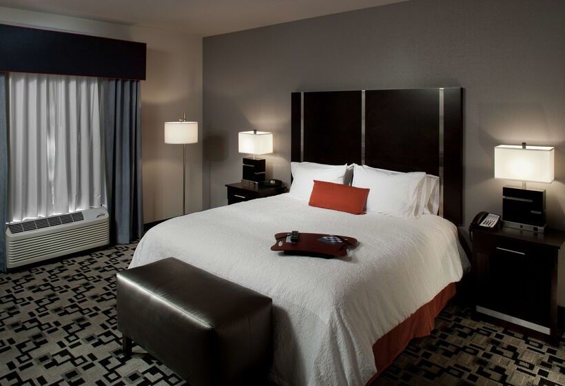 ホテル Hampton Inn & Suites Marksville