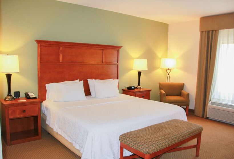 호텔 Hampton Inn & Suites Radcliff   Fort Knox