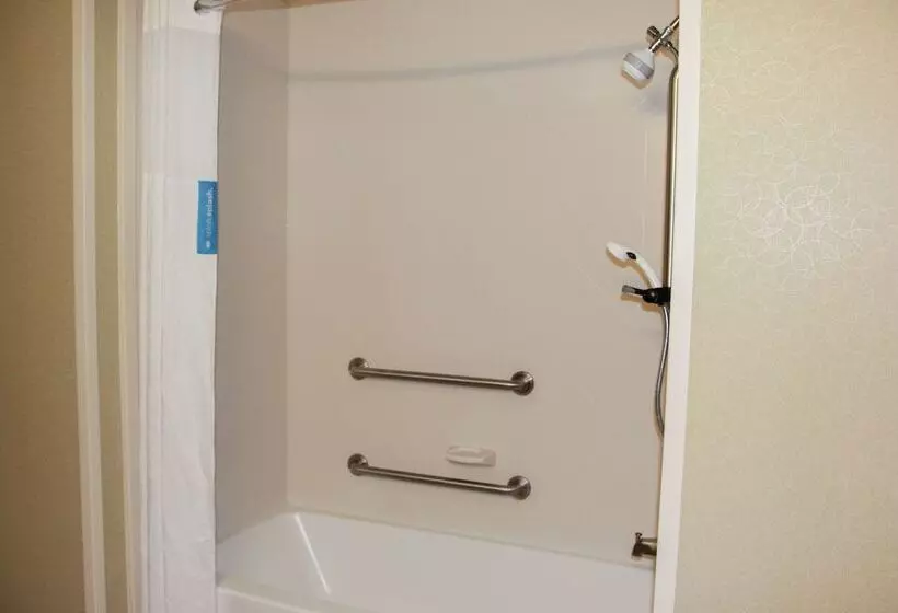 Отель Hampton Inn & Suites Radcliff   Fort Knox