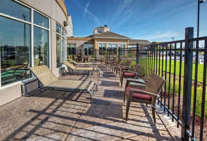 هتل Hilton Garden Inn Tulsa Midtown