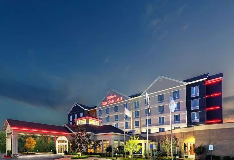 هتل Hilton Garden Inn Tulsa Midtown