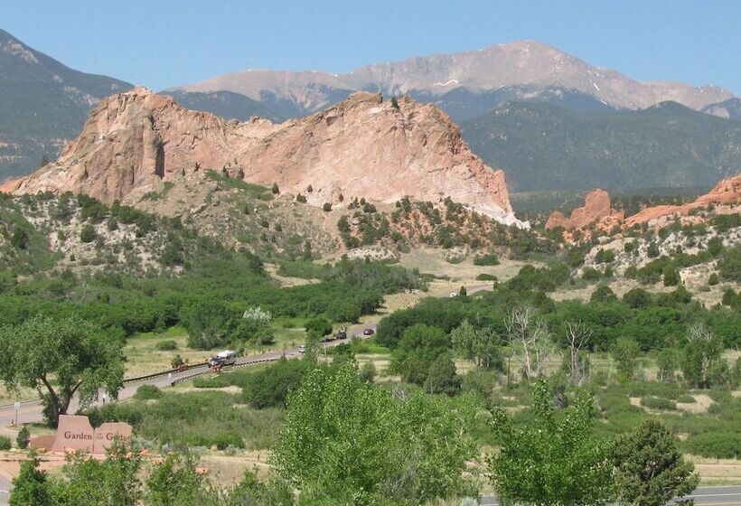 هتل Holiday Inn Express & Suites Colorado Springs Central, An Ihg