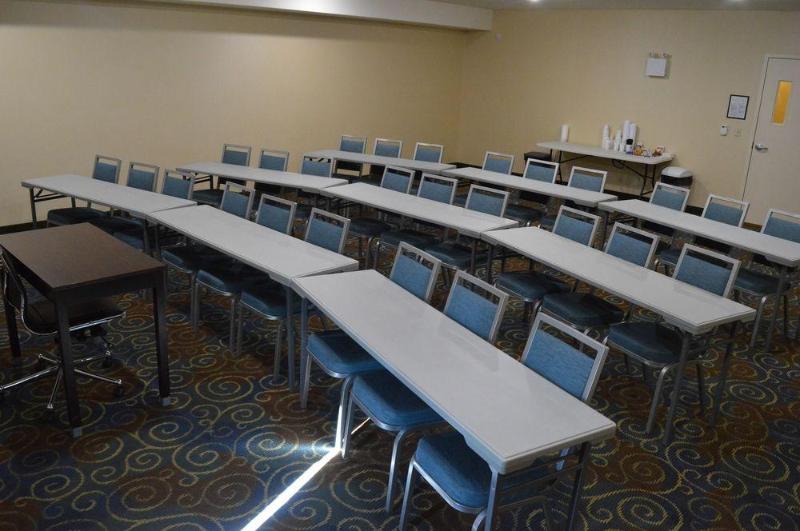 ホテル Holiday Inn Express Yorkton East, An Ihg