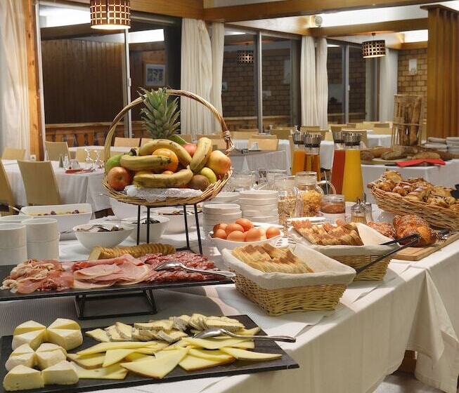 בית מלון כפרי Hôtel Eliova Le Chaix