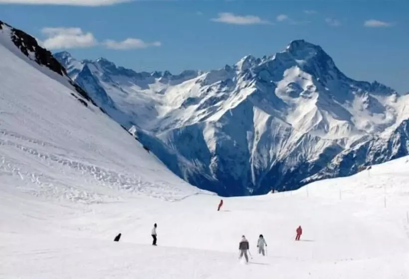 酒店 Hôtel Eliova Le Chaix