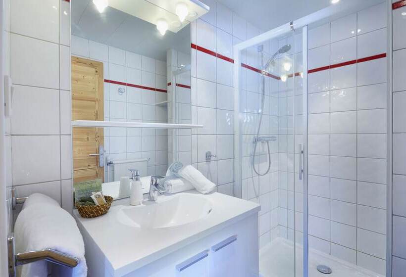 בית מלון כפרי Hôtel Eliova Le Chaix