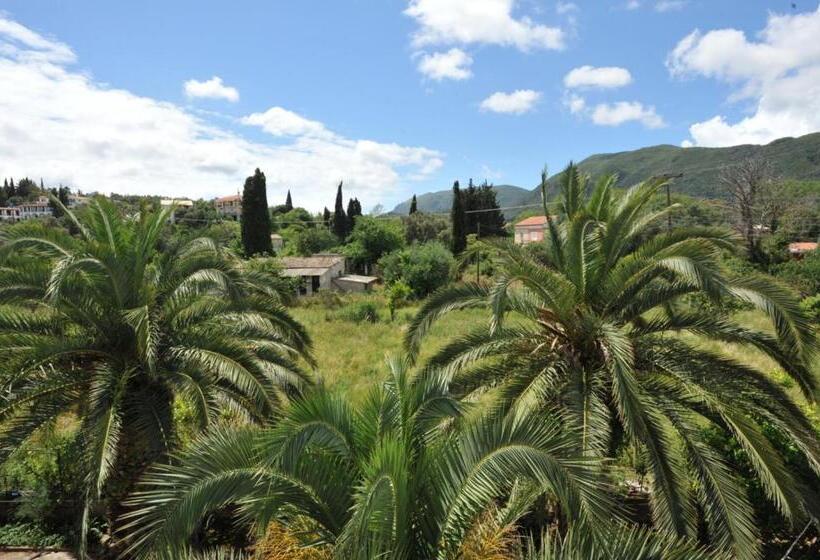 ホテル Kantaros Apartments