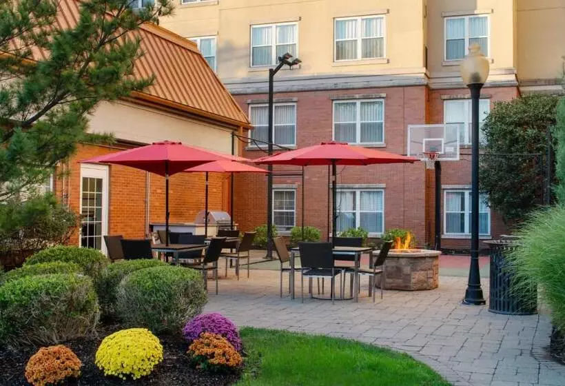 فندق Residence Inn East Rutherford Meadowlands