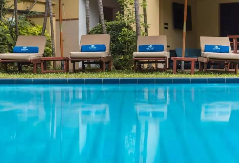 Sea Cliff Court Hotel & Luxury Apartments