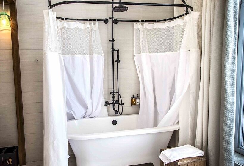 فندق & Spa Le Germain Charlevoix