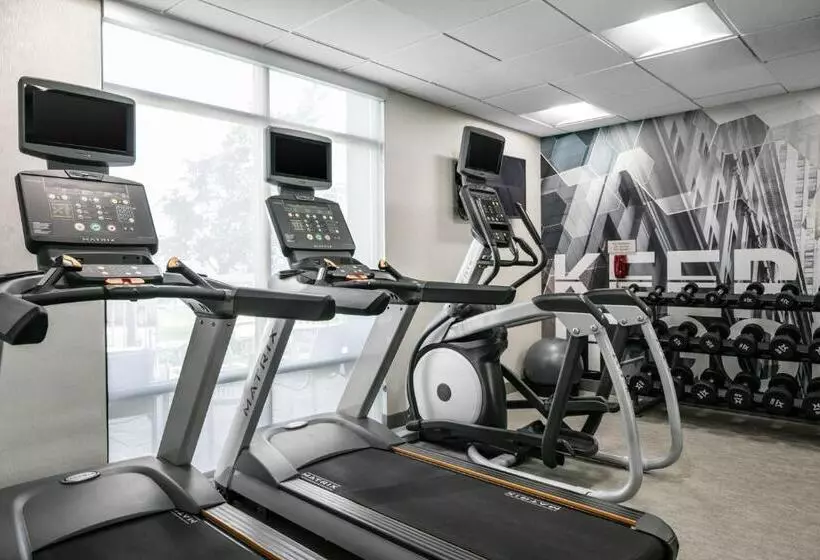 هتل Springhill Suites By Marriott Cheyenne