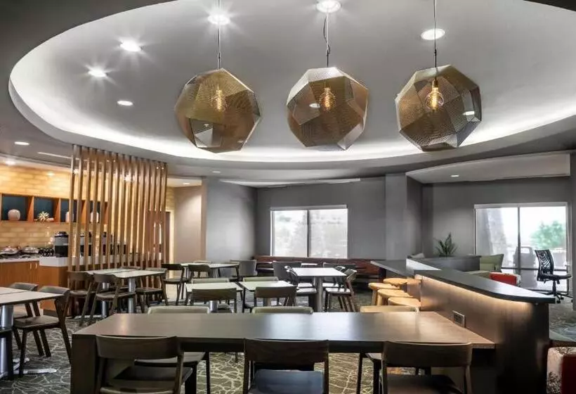 هتل Springhill Suites By Marriott Cheyenne