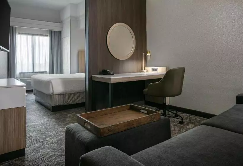 هتل Springhill Suites By Marriott Cheyenne