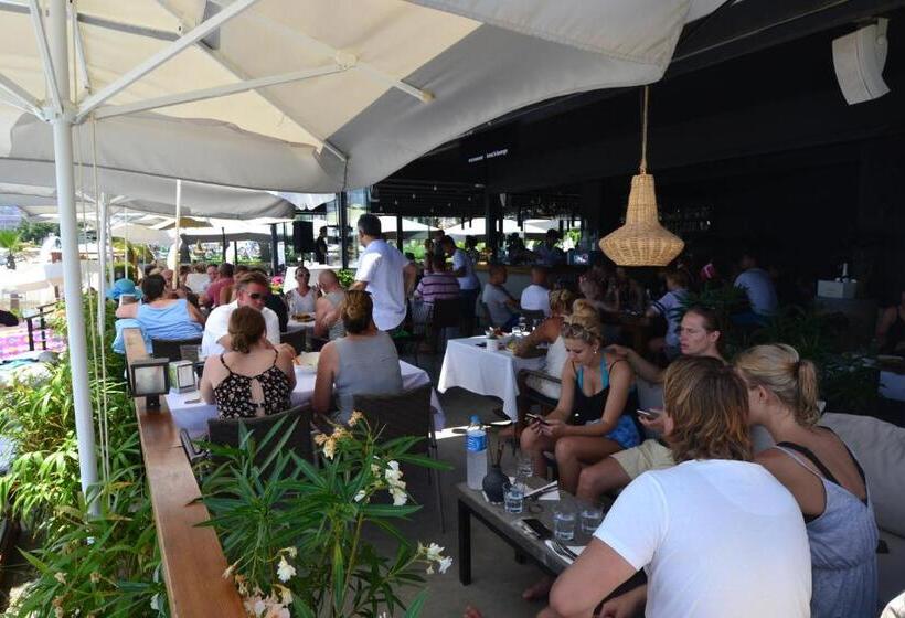 Sun Hotel By En Vie Beach