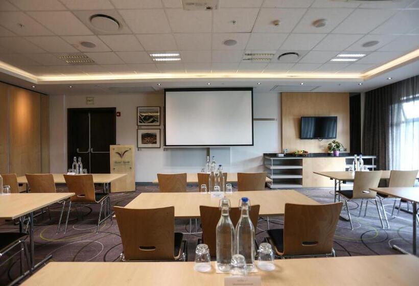 Отель Verde Cape Town Airport