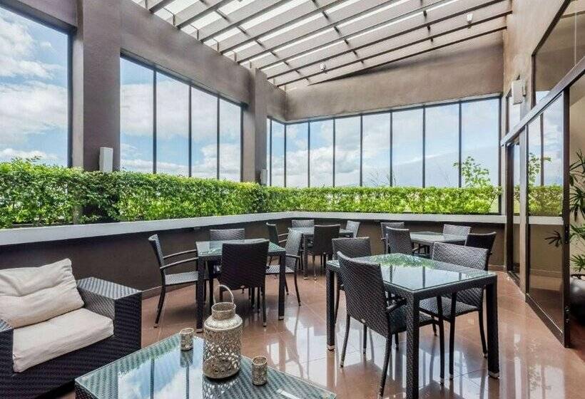 فندق Wyndham Garden San Jose Escazu, Costa Rica