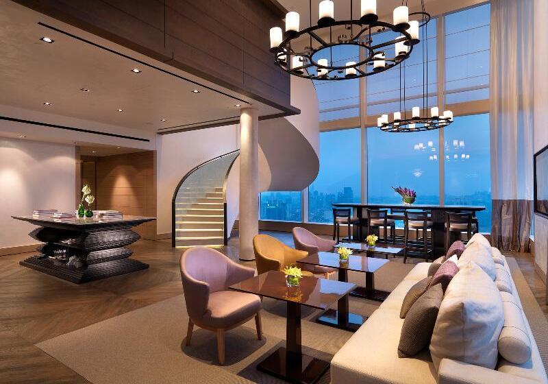 Lanson Place Bukit Ceylon