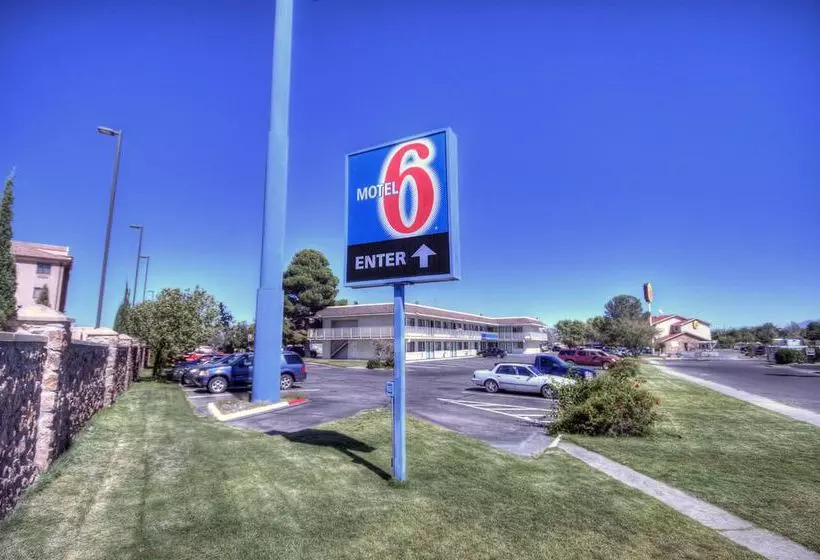 فندق على الطريق Rodeway Inn