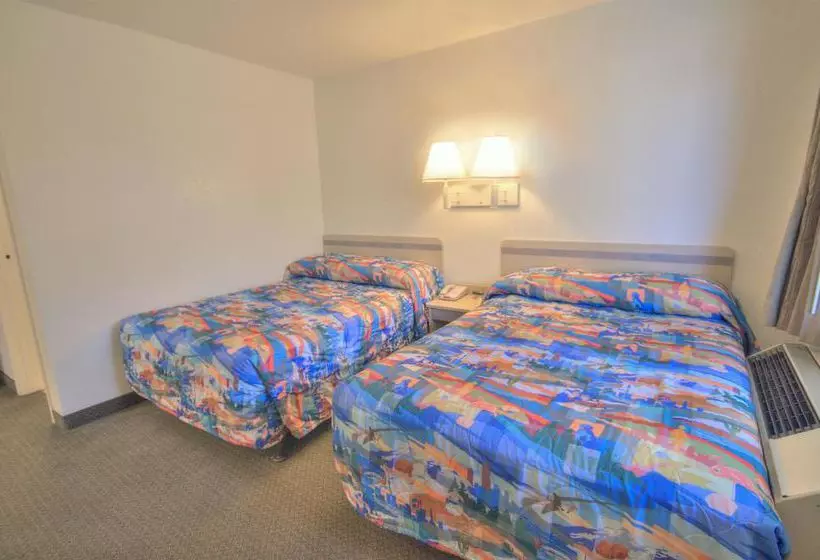 فندق على الطريق Rodeway Inn