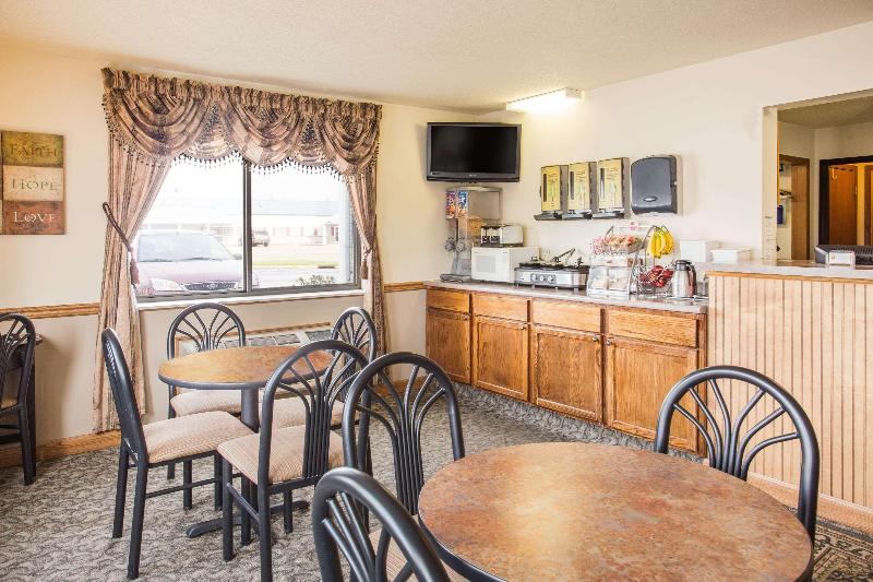 汽车旅馆  Super 8 By Wyndham Prairie Du Chien