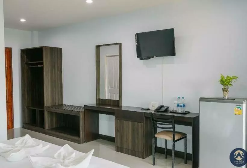 Hotelli Thepchamrat Boutique