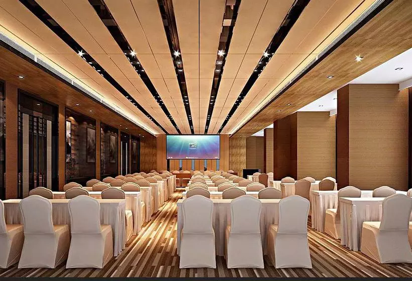 Days Hotel Hualing Wuhan