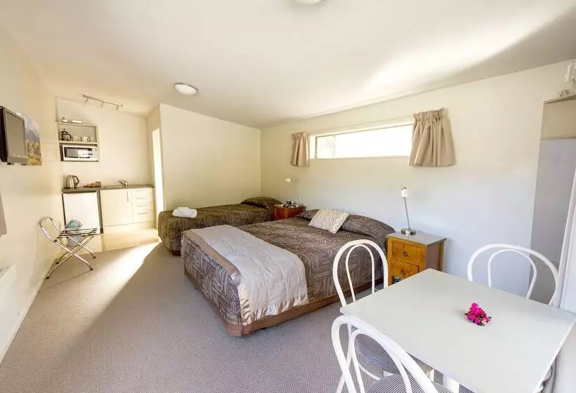 فندق 10 Cottages