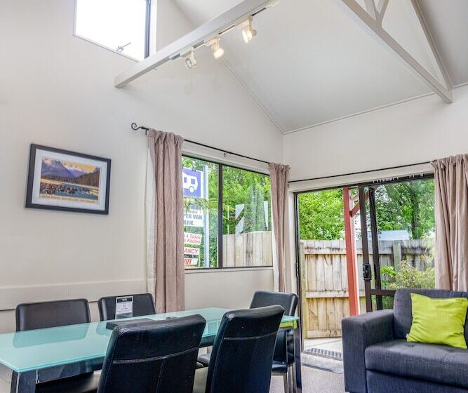 Szálloda 10 Cottages