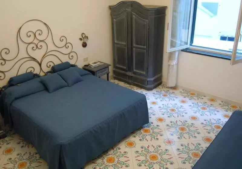 Отель Alfonso A Mare