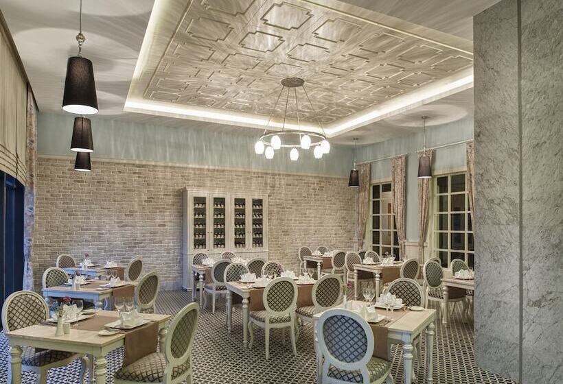 هتل Aska Lara Resort & Spa