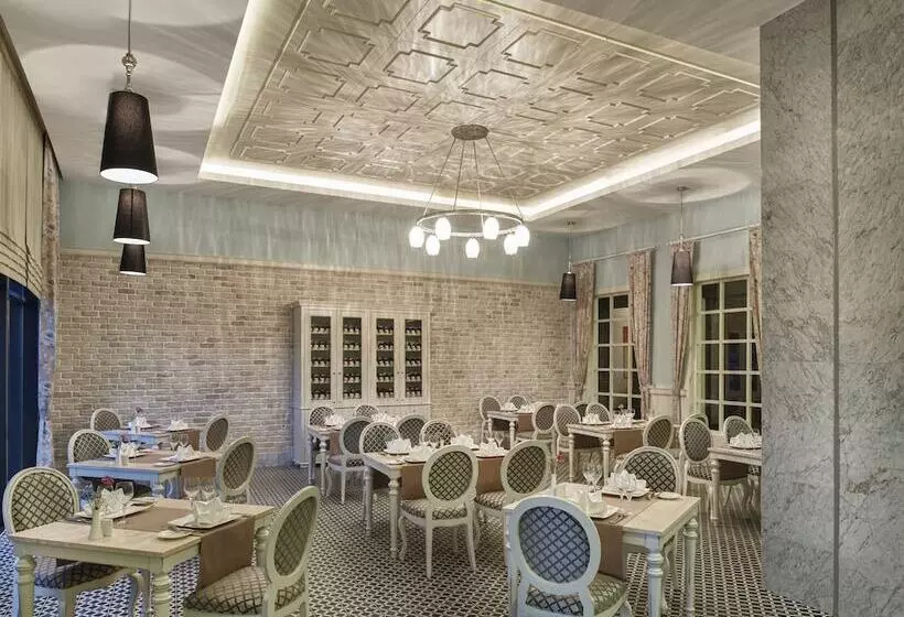 هتل Aska Lara Resort & Spa