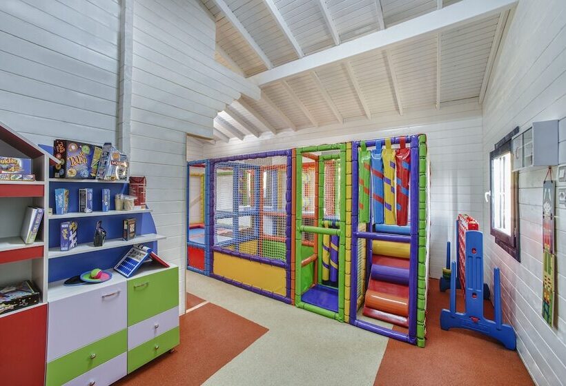 هتل Aska Lara Resort & Spa