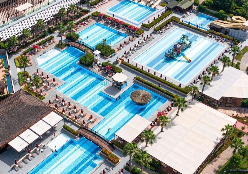 هتل Aska Lara Resort & Spa