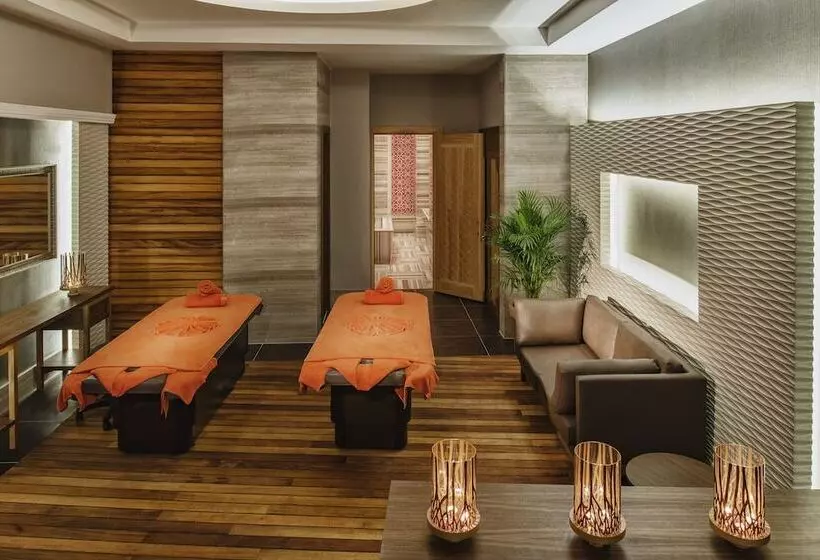 هتل Aska Lara Resort & Spa