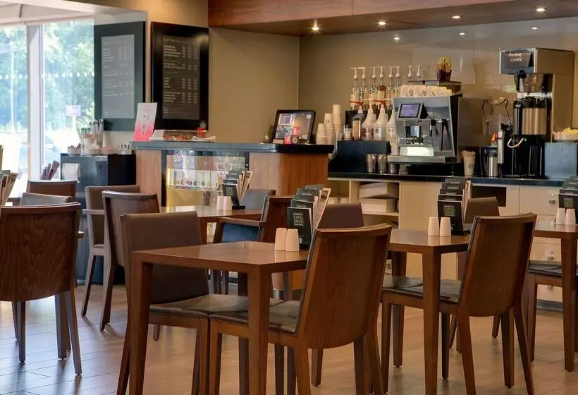 ホテル Best Western Pontypool Metro