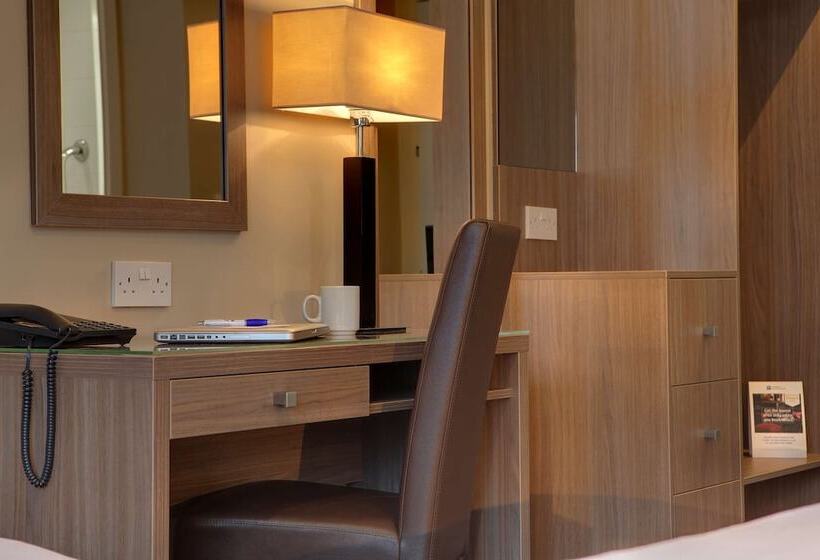 فندق Best Western Pontypool Metro