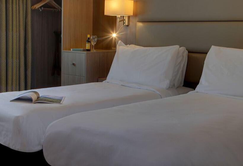 فندق Best Western Pontypool Metro