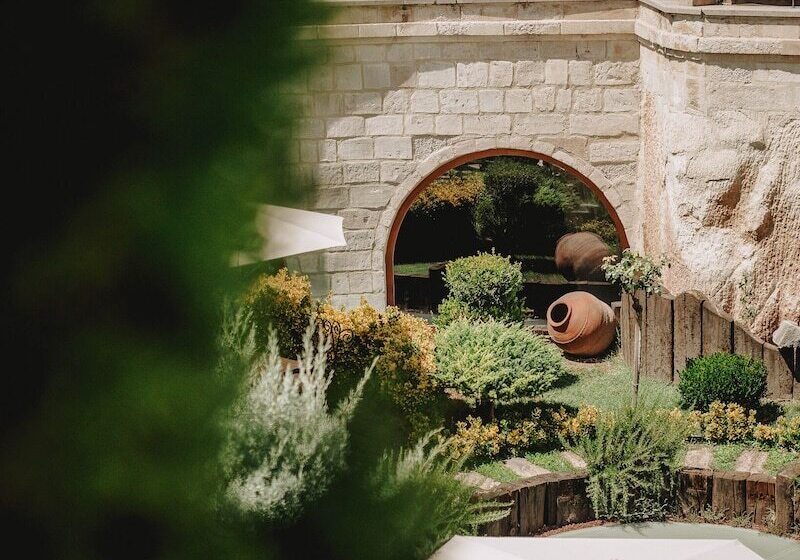 هتل Utopia Cave Cappadocia