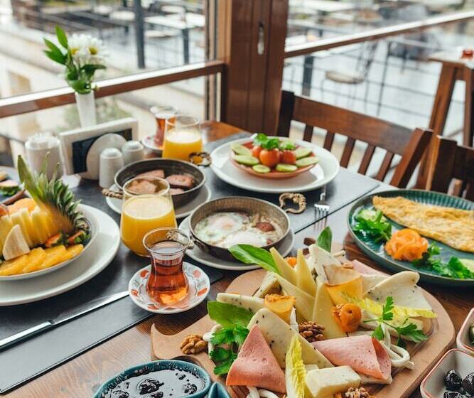 هتل Utopia Cave Cappadocia