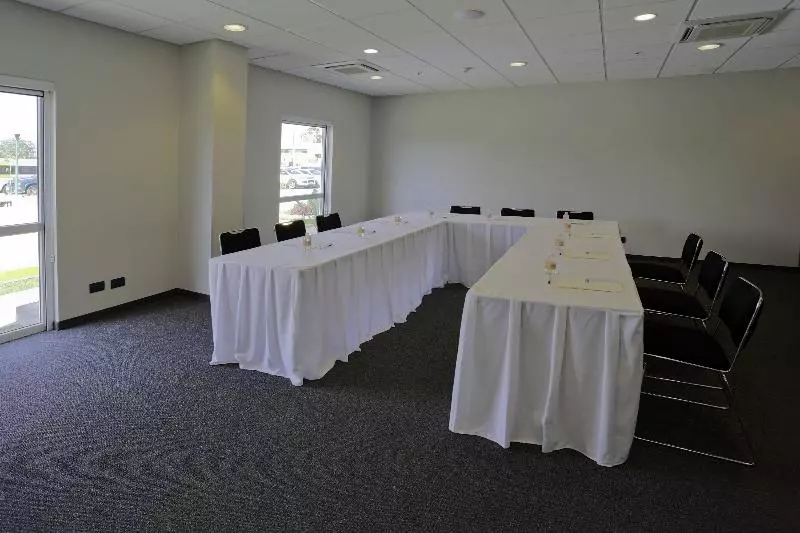 בית מלון כפרי City Express By Marriott Irapuato Norte