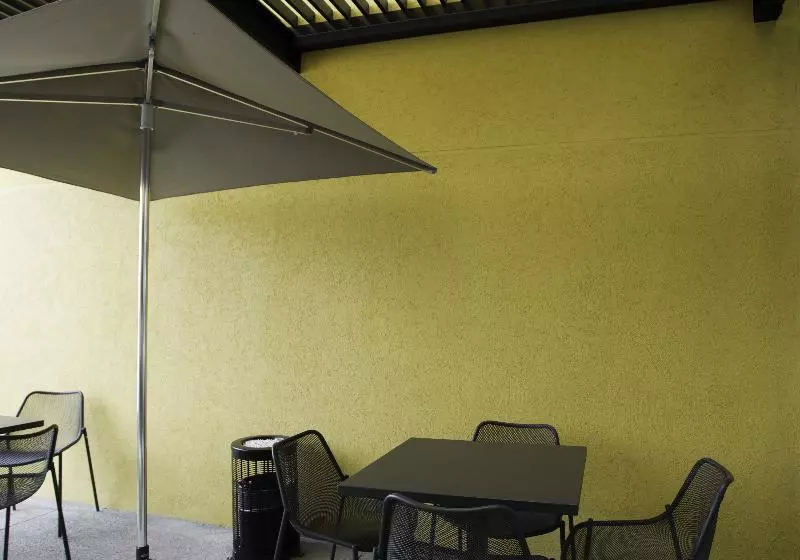 בית מלון כפרי City Express By Marriott Irapuato Norte