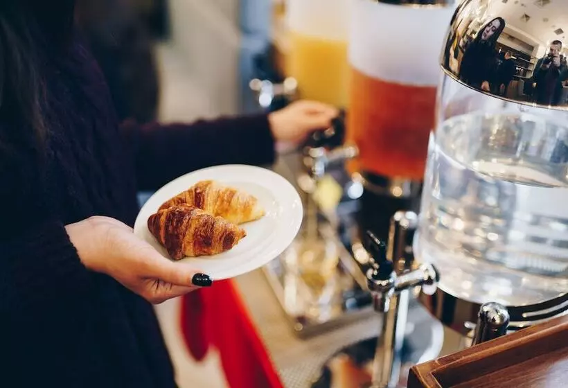 فندق Courtyard By Marriott Sochi Krasnaya Polyana