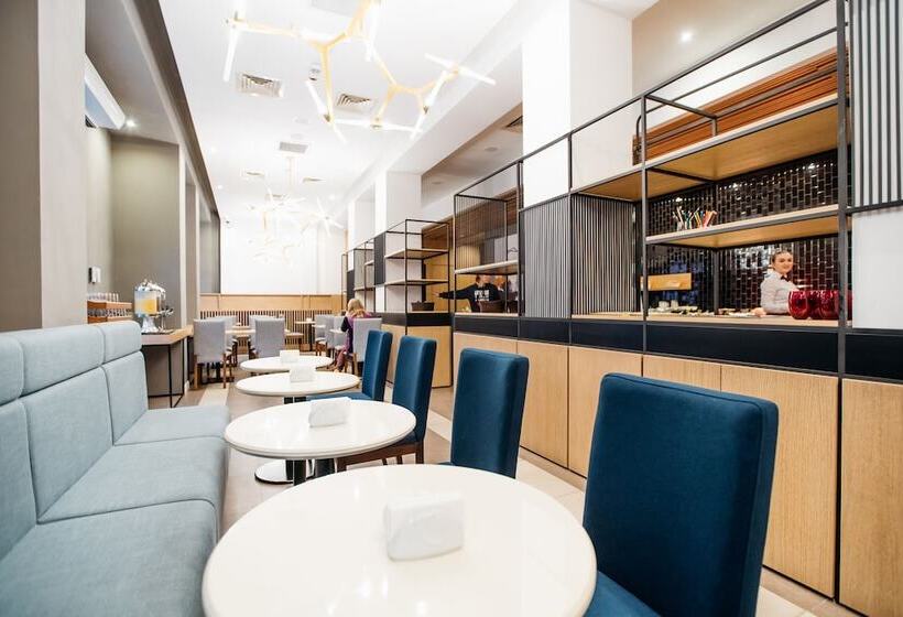 ホテル Courtyard By Marriott Sochi Krasnaya Polyana