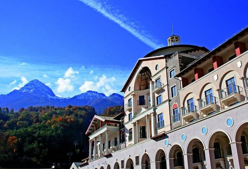 ホテル Courtyard By Marriott Sochi Krasnaya Polyana