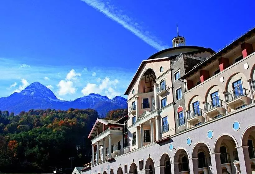 فندق Courtyard By Marriott Sochi Krasnaya Polyana