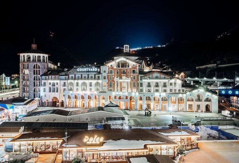 ホテル Courtyard By Marriott Sochi Krasnaya Polyana