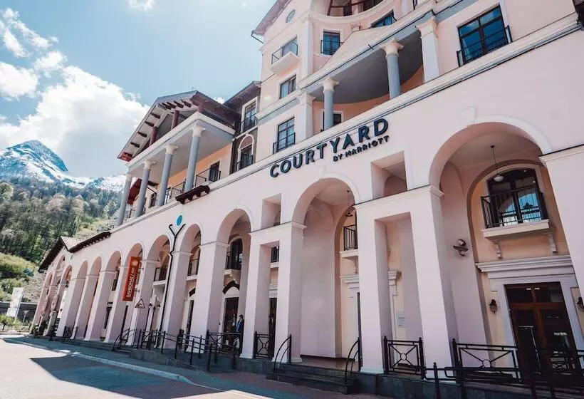 فندق Courtyard By Marriott Sochi Krasnaya Polyana